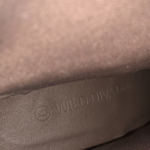 Cute booties - Picture 6 of 6